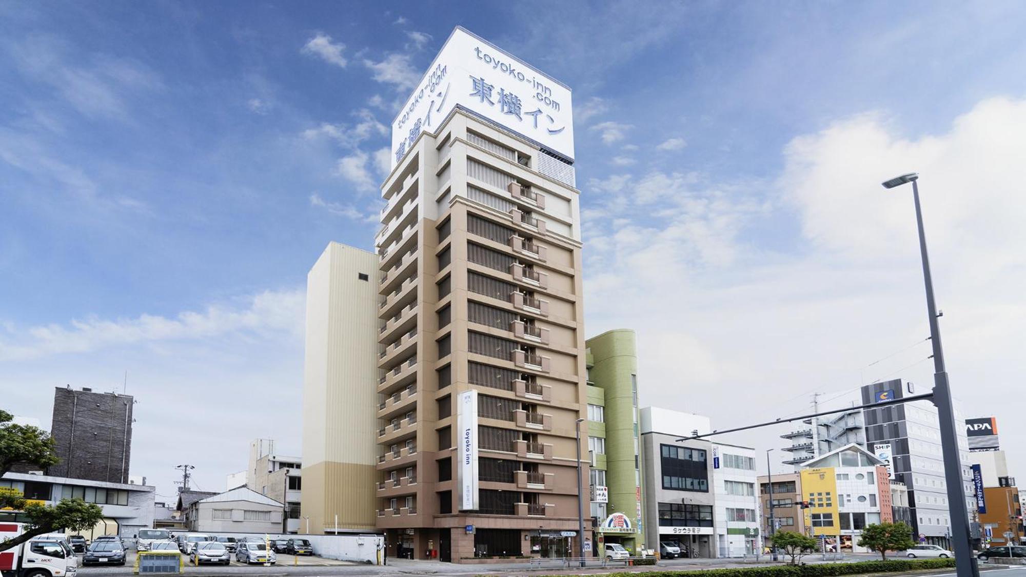 Toyoko Inn Toyohashi Eki Higashi Guchi Экстерьер фото