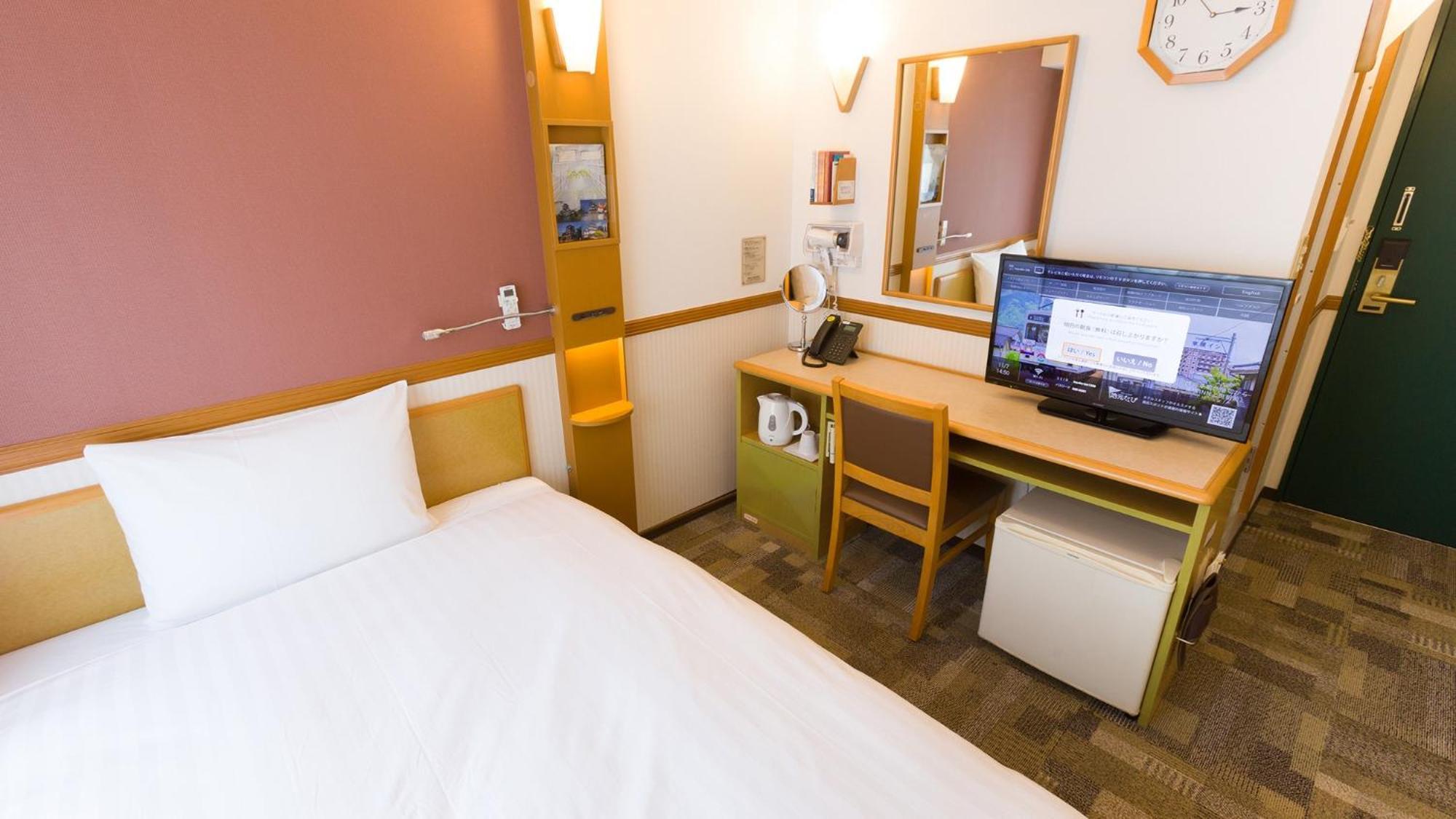 Toyoko Inn Toyohashi Eki Higashi Guchi Экстерьер фото