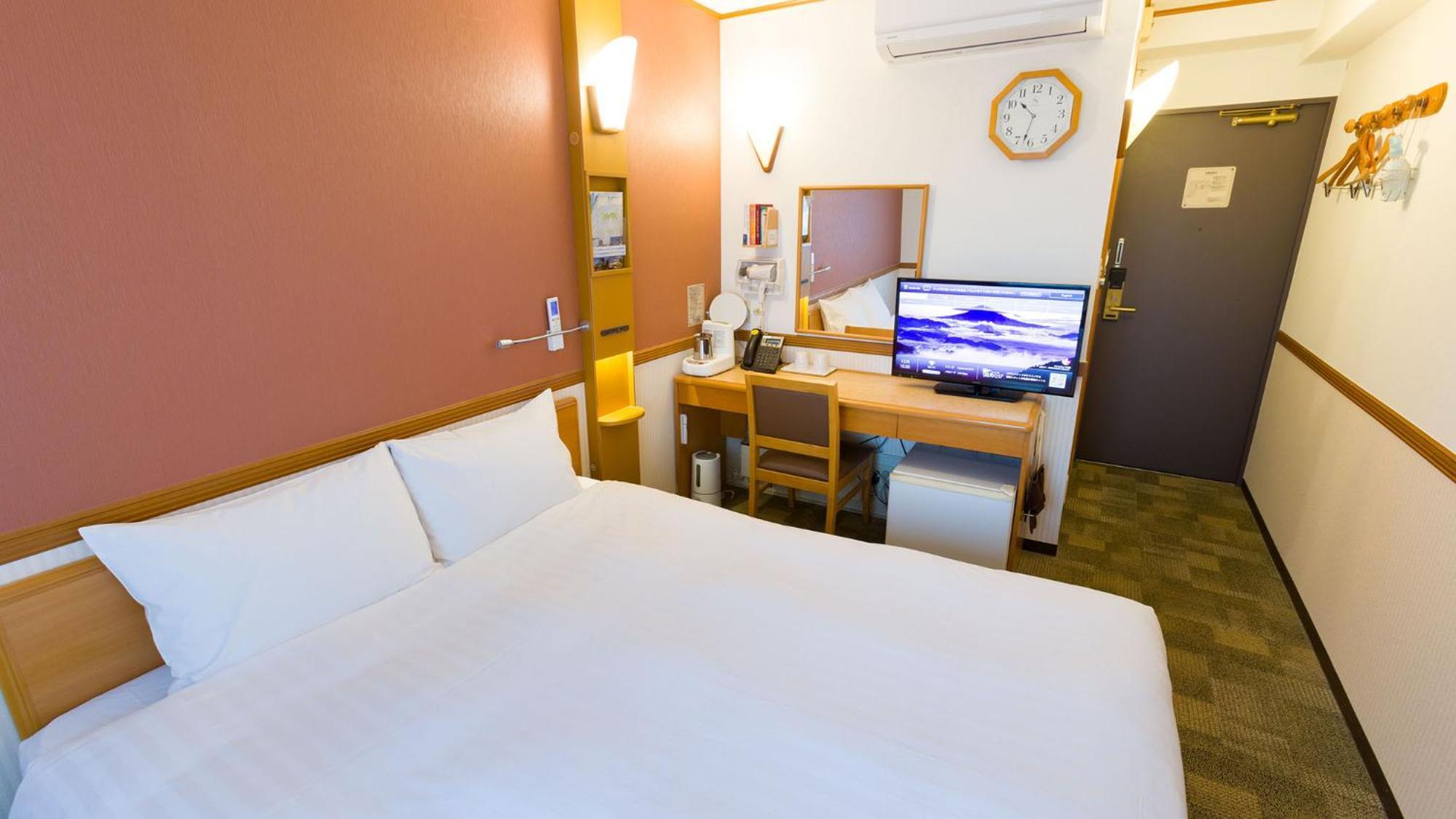 Toyoko Inn Toyohashi Eki Higashi Guchi Номер фото